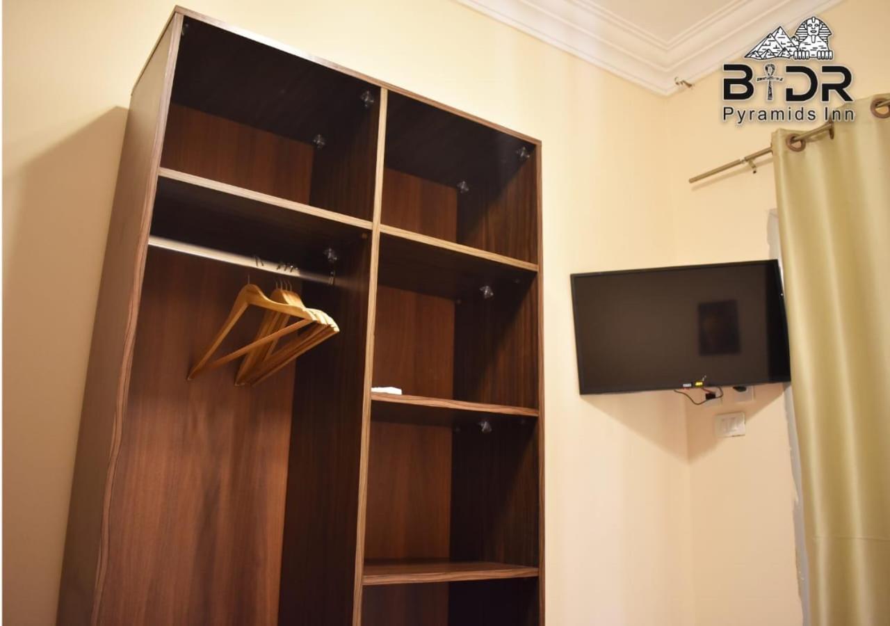Badr Pyramids View Guest house Cairo