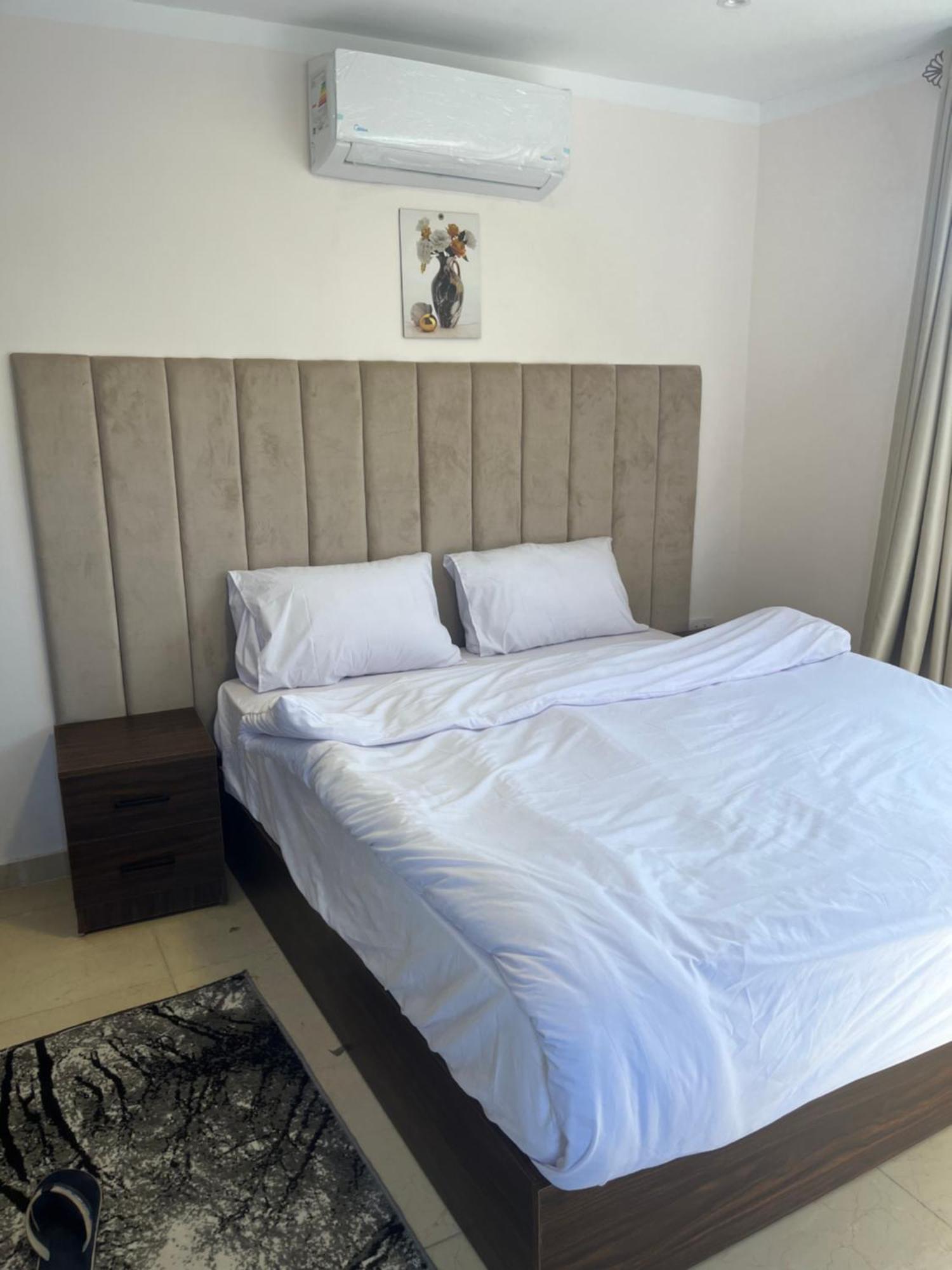 Badr Pyramids View Guest house *
